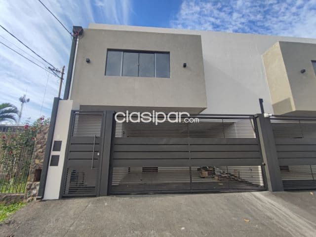 Dúplex a estrenar en Laurelty, zona Brítez Borges a cuadras de Laguna Grande