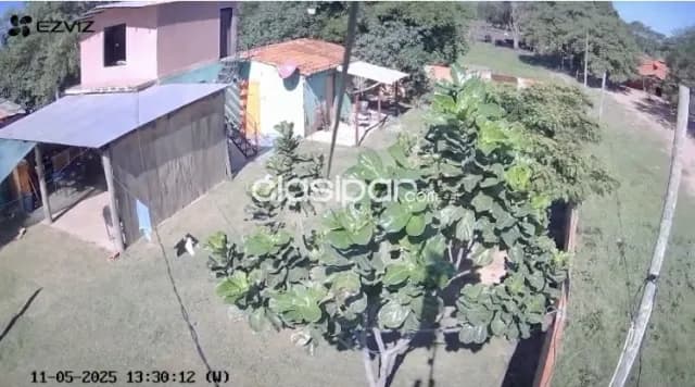 Oferto amplio terreno con casa en benjamin aceval — foto 2