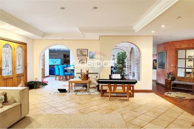 Lujosa casa en lambare c/4 hab.2 suites c/piscina inmediaciones de avda.peron, foto 4