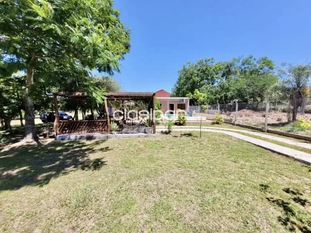 Hermosa casaquinta en aregua-ecos del lago — foto 5