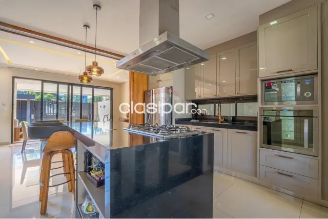 Lujosa Residencia en Zona Pinedo — foto 5