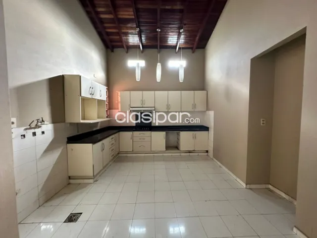 En venta !! Propiedad a remodelar o demoler sobre avda 1 de marzo-Lambaré, foto 3