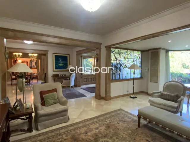 En venta Residencia de 4 Dormitorios en suite, en barrio Carmelitas, foto 2