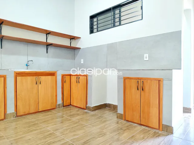 Casa a la venta en el centro de Luque — foto 5