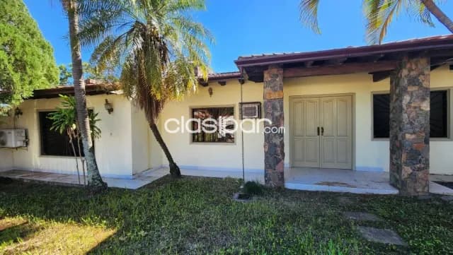 Casa toda en planta baja en villa adela Luque, foto 2