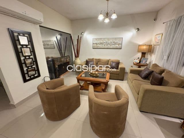 Casa de 360 m2 en Esquina a 600 Mts de Mcal. López - CLHO7207234 — foto 1