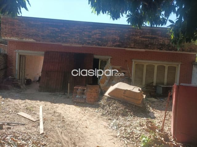 Prox. Avda. Eusebio ayala: 2 propiedades en oferta, construccion a reciclar, 360 + 387 m2