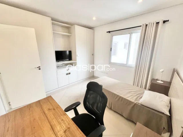 En Alquiler Departamento Amoblado de 2 Habitaciones en Villa Morra A444 — foto 3
