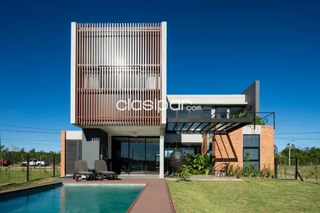 Aqua terra: Residencia de estilo, 3 suites, amplia recepción, piscina, quincho, jardín, foto 2