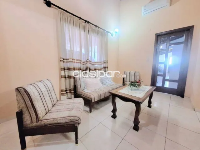 Hermosa casa de 2 dormitorios en barrio hipódromo — foto 3