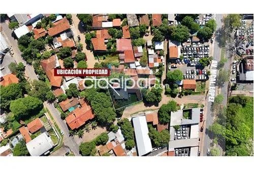 Amplia propiedad de 432 m2 en F.Mora, zona Norte a 2 cuadras de Mcal. López, foto 5