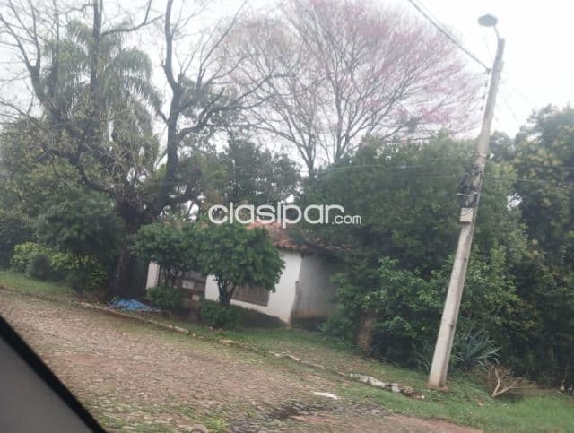 Oferta de una casa a refaccionar en Fernando de la Mora