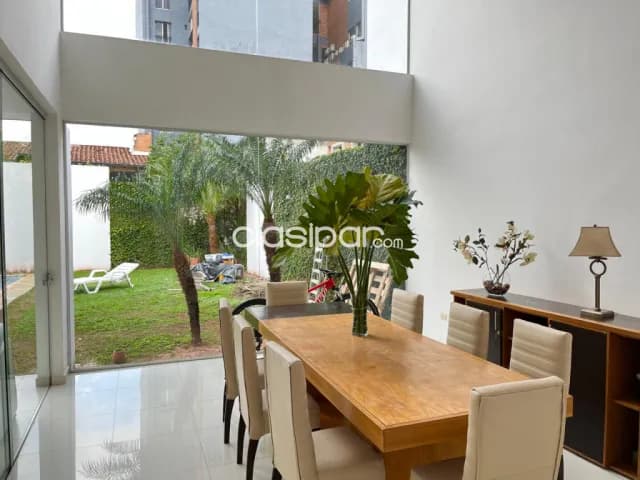 Villa aurelia: Bella residencia amoblada, 3 suites, escritorio, amplio jardín, piscina — foto 3