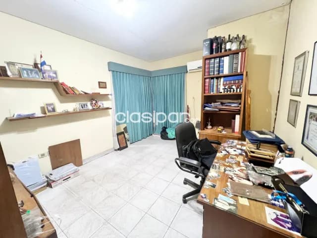 Salon en el centro de Luque cod 3101, foto 4