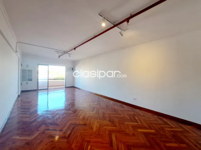 Departamento Refaccionado de 2 Habitaciones con Área de Servicio, foto 2
