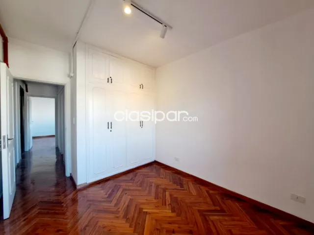 Departamento Refaccionado de 2 Habitaciones con Área de Servicio, foto 5