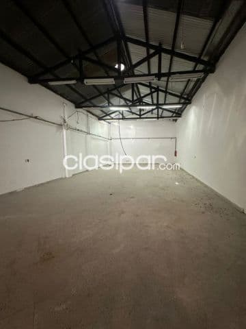 Salon showroom en Fernando de la Mora cod 4556