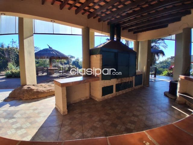 Casa Quinta de 2 has en Piribebuy