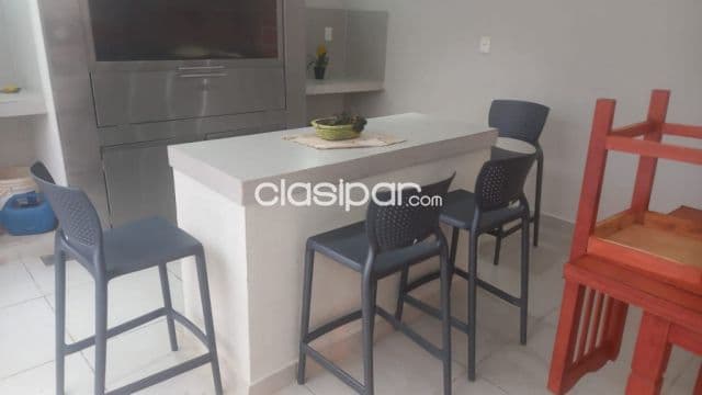 Hermosa propiedad en Ñemby pai ñu,con quincho,piscina y 3 chalet de 2 habitaciones
