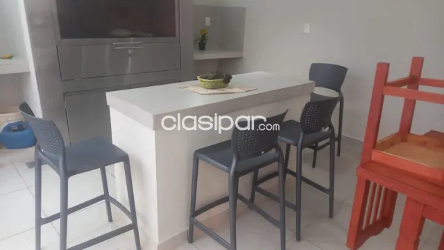 Hermosa propiedad en Ñemby pai ñu,con quincho,piscina y 3 chalet de 2 habitaciones, foto 2