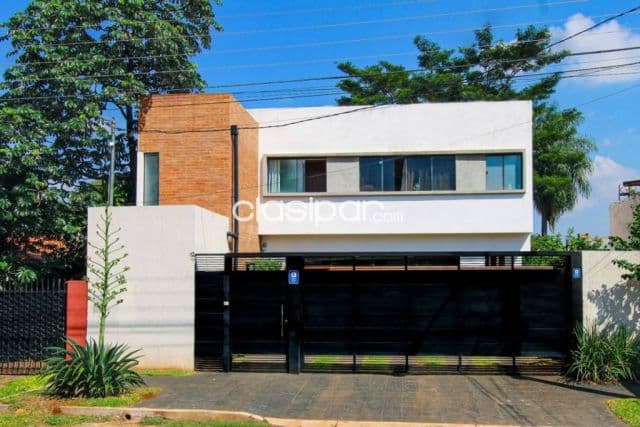 Hermosa casa de 2 dormitorios en laguna grande, San Lorenzo — foto 1