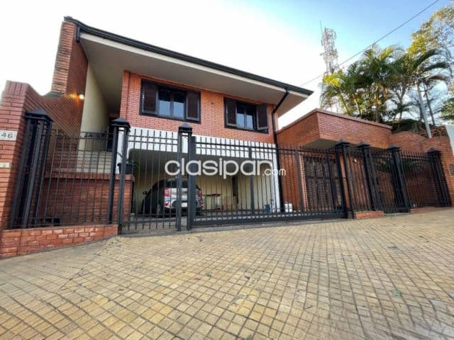 A Precio De Oferta Hermosa Y Amplia Casa De 6 Dormitorios En Barrio Vista Alegre, foto 1