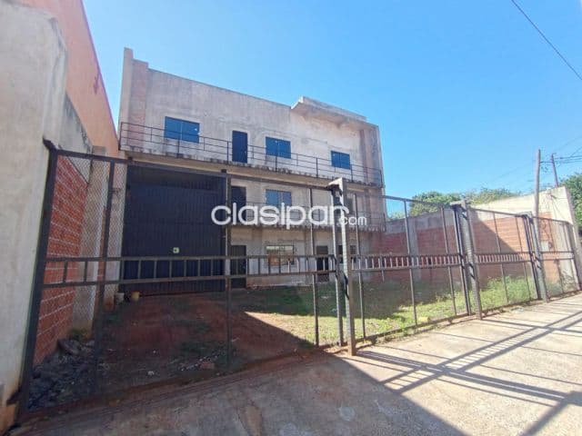Lambare, prox. Cacique / municipalidad: 1.724 m2 + oficinas + parking camiones, 3.500 usd — foto 1