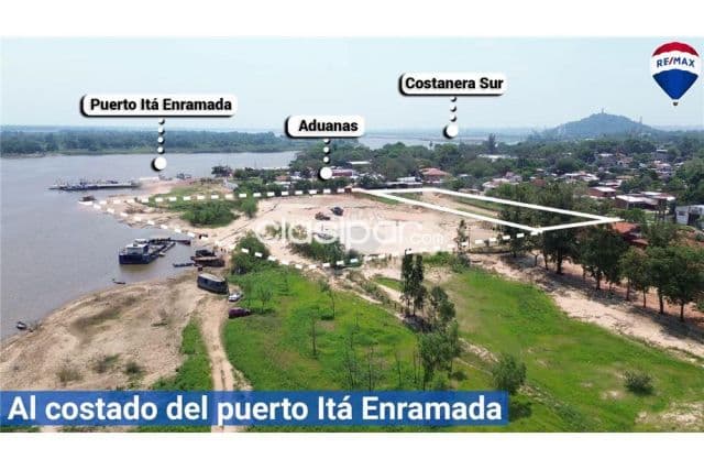 Imponente arenera en funcionamiento, Asunción
