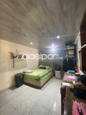 Hermosa casa en capiata, barrio panchito lópez. Zona super real, ruta d027, foto 4