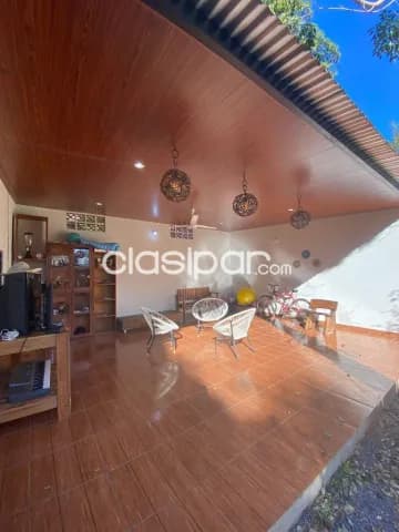 Hermosa casa en capiata, barrio panchito lópez. Zona super real, ruta d027, foto 5