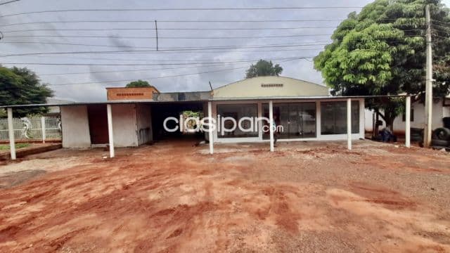 Tinglados con salon comercial en santa rosa del aguaray