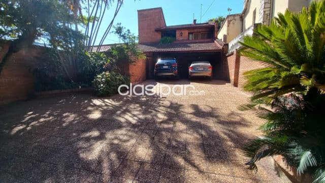 Las Mercedes: 500m2, casa en venta, grandes ambientes, 3 dormitorios, jardín, piscina
