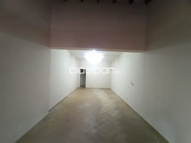SALÓN en Asunción – Bo. Nazareth – zona Iglesia Virgen de Nazareth — foto 3