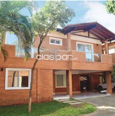 Cond. Montecillo, mcal. Estigarribia: 4 dormit + escritorio, amplia recepción, jardines
