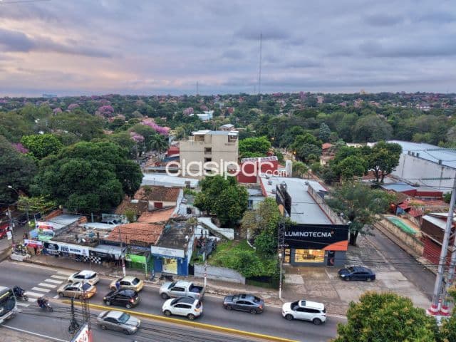 ¡Terreno en venta sobre Av. Cacique Lambaré!