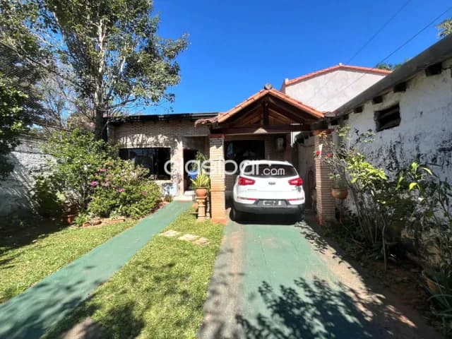 Casa en lambare barrio santa lucia, foto 4
