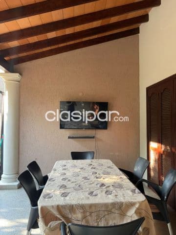 En venta amplia residencia en villa alegre
