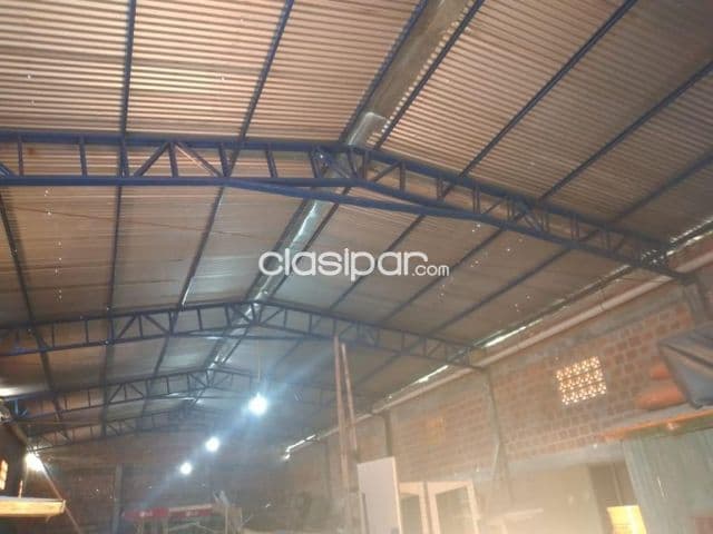 Deposito en Luque zona laurelty cod 1367