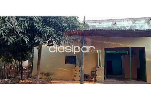 Amplia propiedad de 12 habitaciones con baños ideal para alquilar en Isla Bogado, Luque