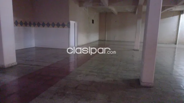 Excelente local comercial sobre la av. Venezuela!!, foto 4