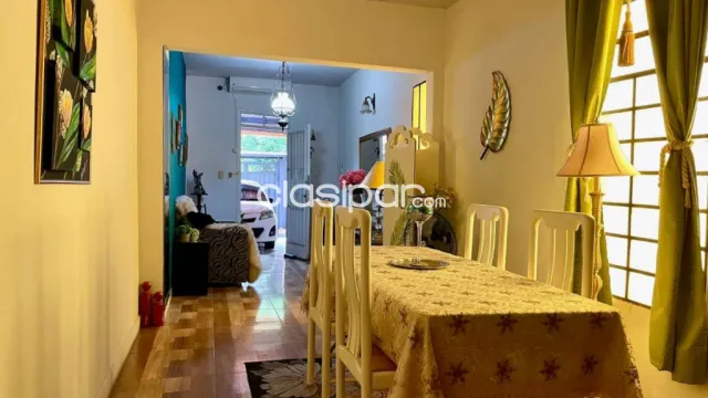 Hermoso chalet de 4 dormitorios en barrio Las Mercedes, ubicación privilegiada!!! — foto 5