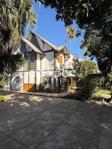 Amplia propiedad en venta en villa aurelia — foto 5