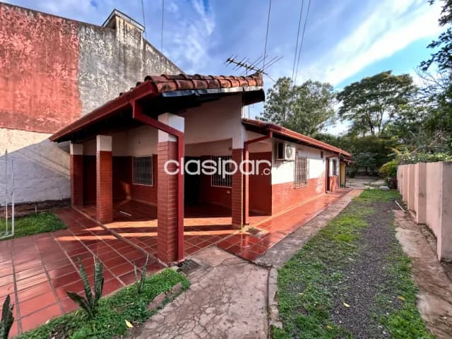 Casa ubicada en pleno centro de la ciudad de Encarnación, foto 2