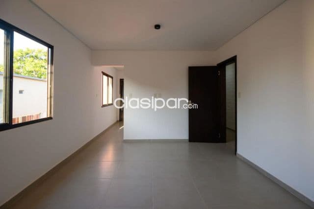 Duplex en Luque zona aeropuerto cod 3584