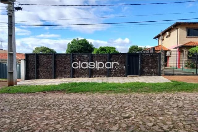 Terreno amurallado en zona Hospital de Villa Elisa — foto 4