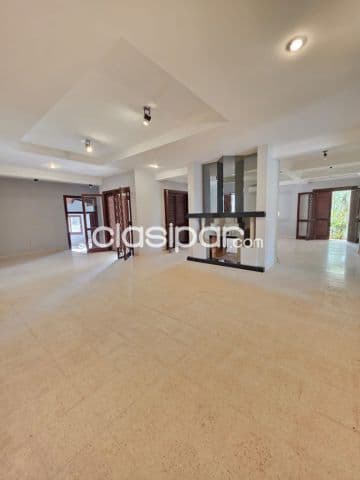Residencia de 1.815 m2 en el Barrio Recoleta - CLHO7304667