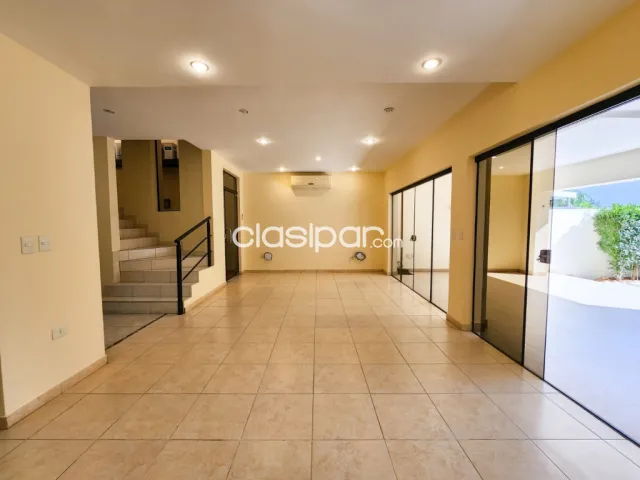 Duplex con piscina en Luque zona conmebol cod 5748 — foto 3