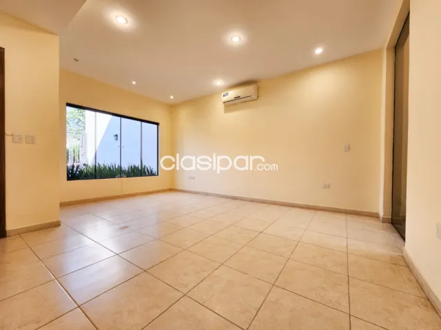 Duplex con piscina en Luque zona conmebol cod 5748 — foto 4