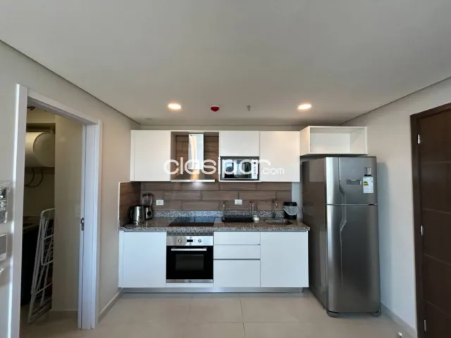Departamento amoblado de 2 dormitorios en Fernando de la Mora, zona Pinedo shoppin — foto 4