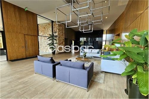 Departamento 3dor en torres mirador sobre avda stma Trinidad